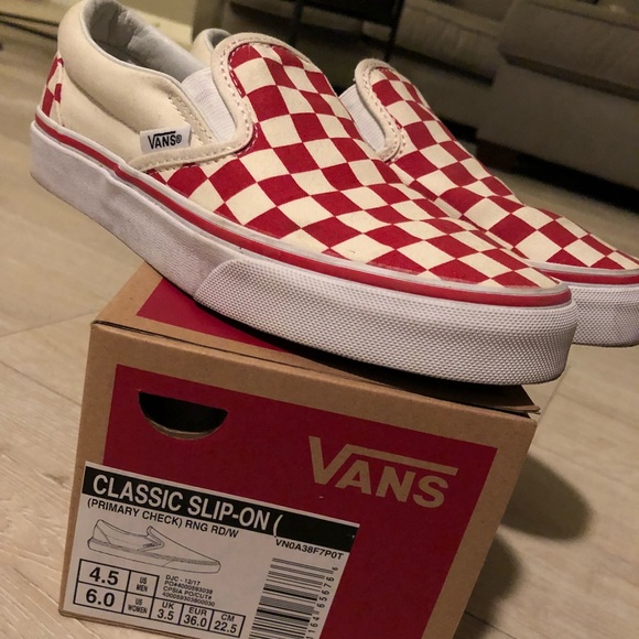 checkered vans 4.5